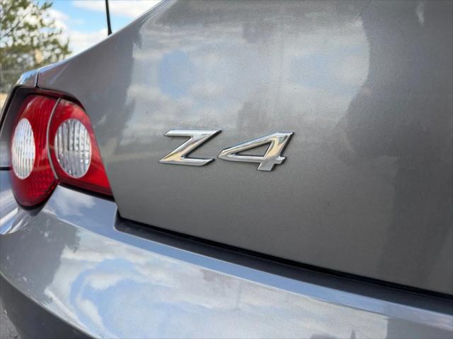 2005 BMW Z4 2.5i