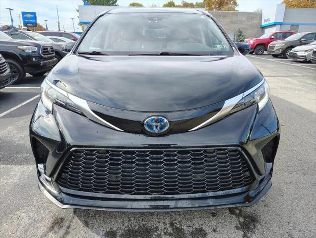2022 Toyota Sienna XSE 2022 Toyota Sienna XSE
