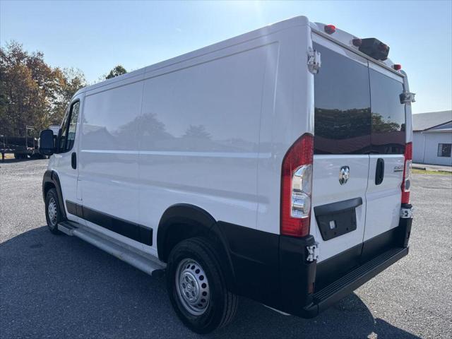 2025 RAM ProMaster 2500 Cargo Van Tradesman Low Roof 136 WB w/Pass Seat