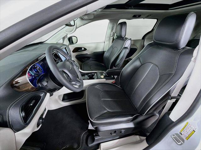 2024 Chrysler Pacifica Limited AWD