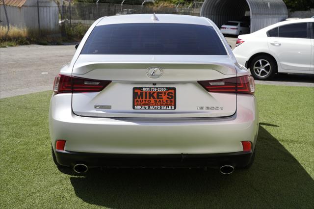 2016 Lexus IS 200t 4dr Sdn