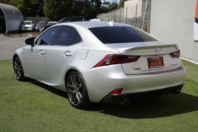2016 Lexus IS 200t 4dr Sdn