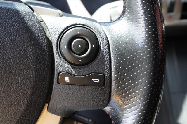 2016 Lexus IS 200t 4dr Sdn