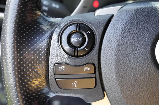 2016 Lexus IS 200t 4dr Sdn