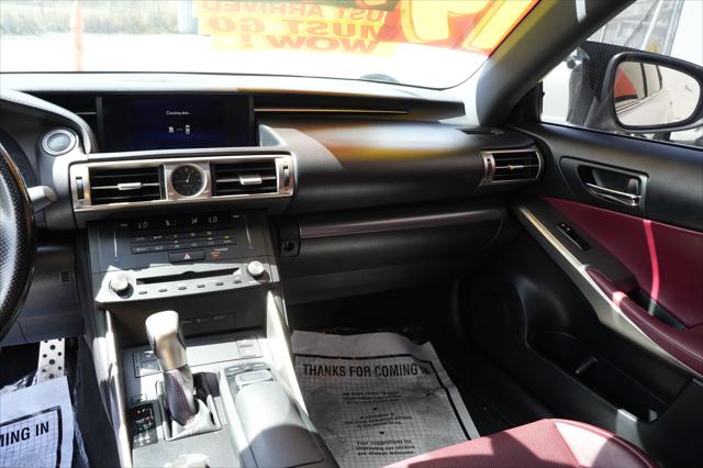 2016 Lexus IS 200t 4dr Sdn