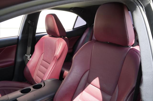 2016 Lexus IS 200t 4dr Sdn