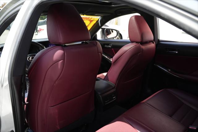 2016 Lexus IS 200t 4dr Sdn