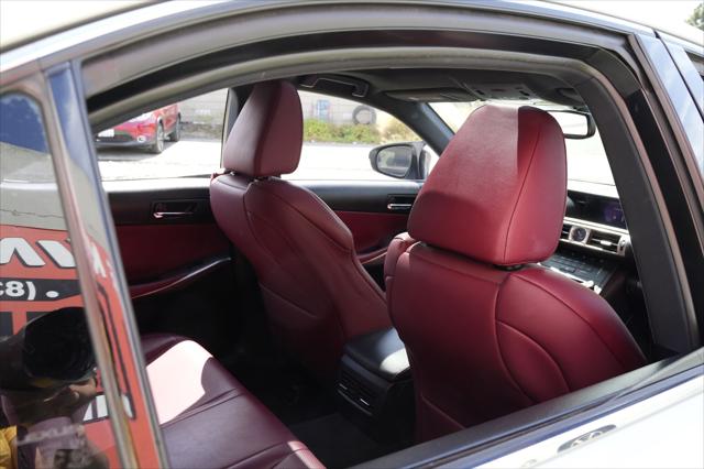 2016 Lexus IS 200t 4dr Sdn