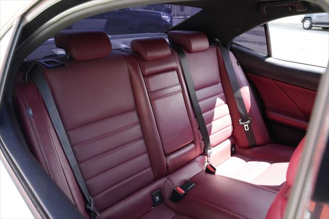 2016 Lexus IS 200t 4dr Sdn