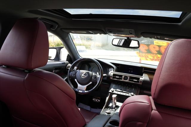 2016 Lexus IS 200t 4dr Sdn