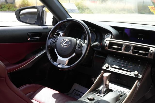 2016 Lexus IS 200t 4dr Sdn