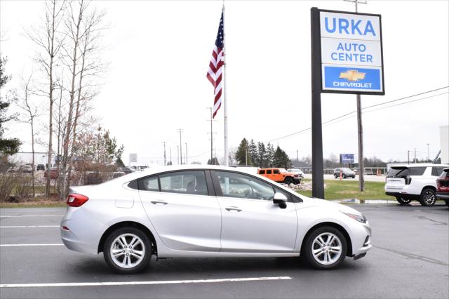 2017 Chevrolet Cruze LT Auto