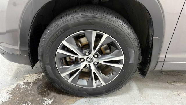 2016 Toyota Highlander XLE V6
