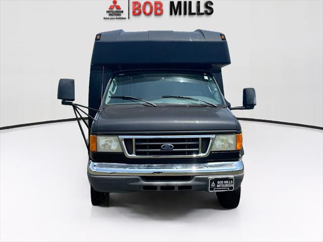 2007 Ford E-450 Cutaway Base