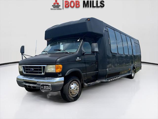 2007 Ford E-450 Cutaway Base