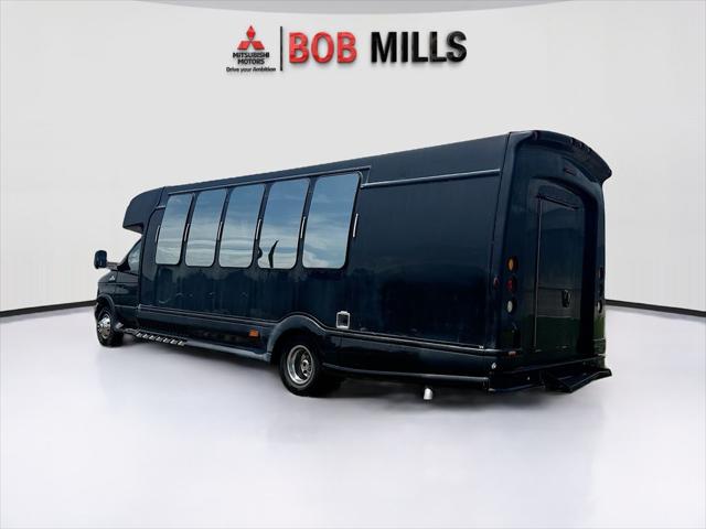 2007 Ford E-450 Cutaway Base