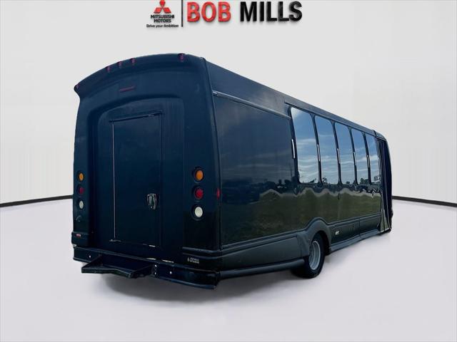 2007 Ford E-450 Cutaway Base