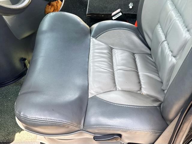 2007 Ford E-450 Cutaway Base