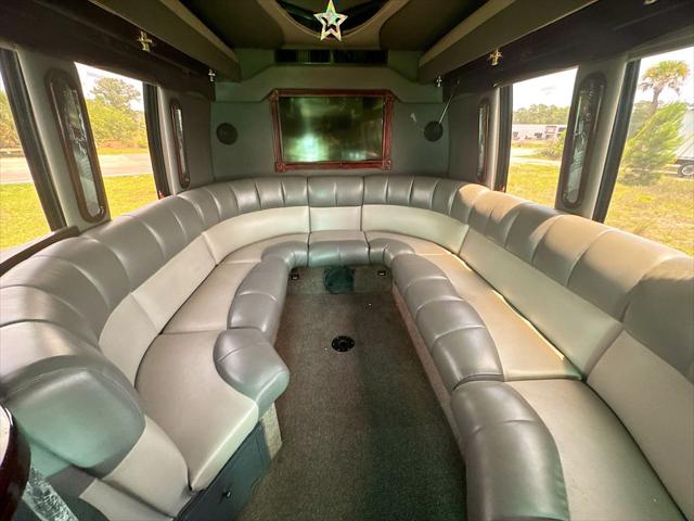 2007 Ford E-450 Cutaway Base