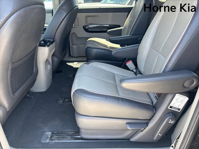 2016 Kia Sedona SX