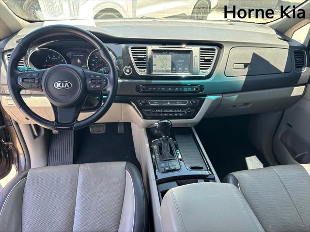 2016 Kia Sedona SX