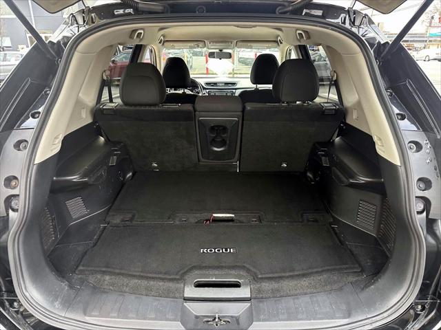 2017 Nissan Rogue SV [11]