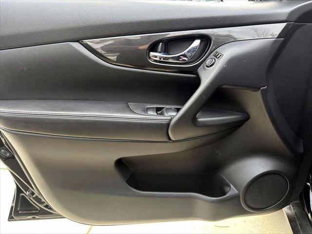 2017 Nissan Rogue SV [15]