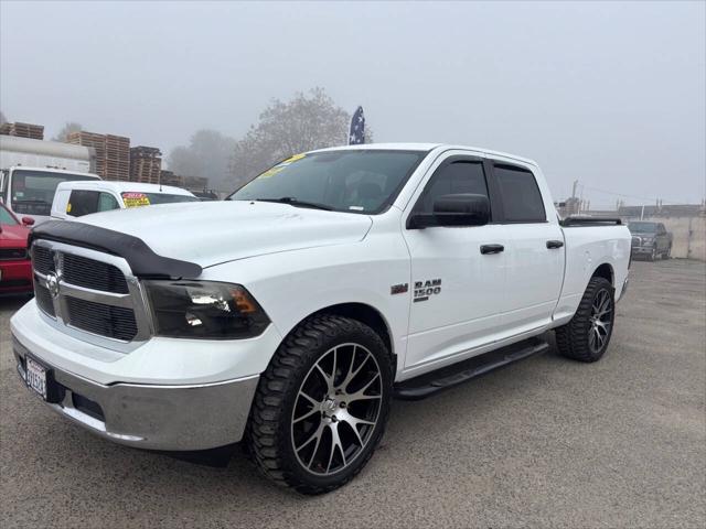 2019 Ram 1500 Classic SLT Crew Cab 4x2 6'4" Box