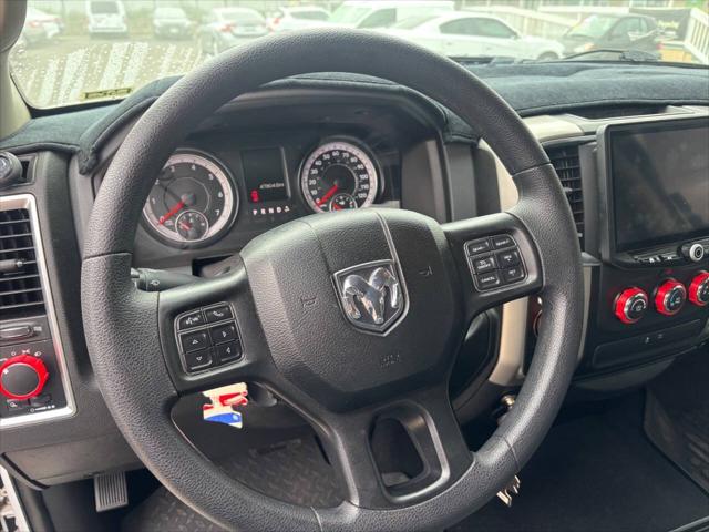 2019 Ram 1500 Classic SLT Crew Cab 4x2 6'4" Box