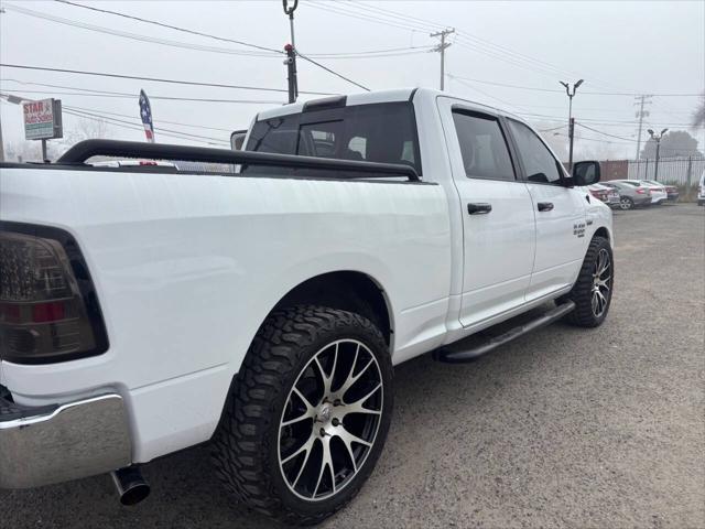 2019 Ram 1500 Classic SLT Crew Cab 4x2 6'4" Box