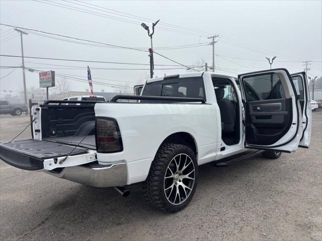 2019 Ram 1500 Classic SLT Crew Cab 4x2 6'4" Box